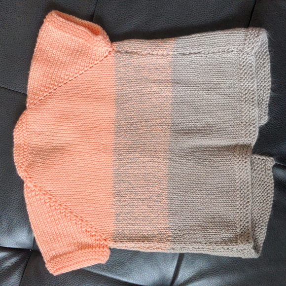 🧶Hand knitted toddler cardigan - Picture 2 of 2